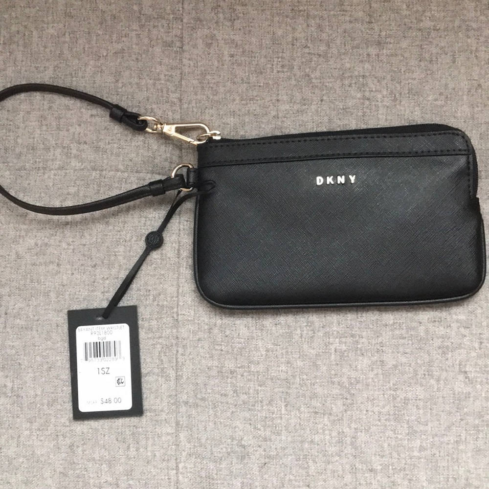 NWT: DKNY Bryant Wristlet